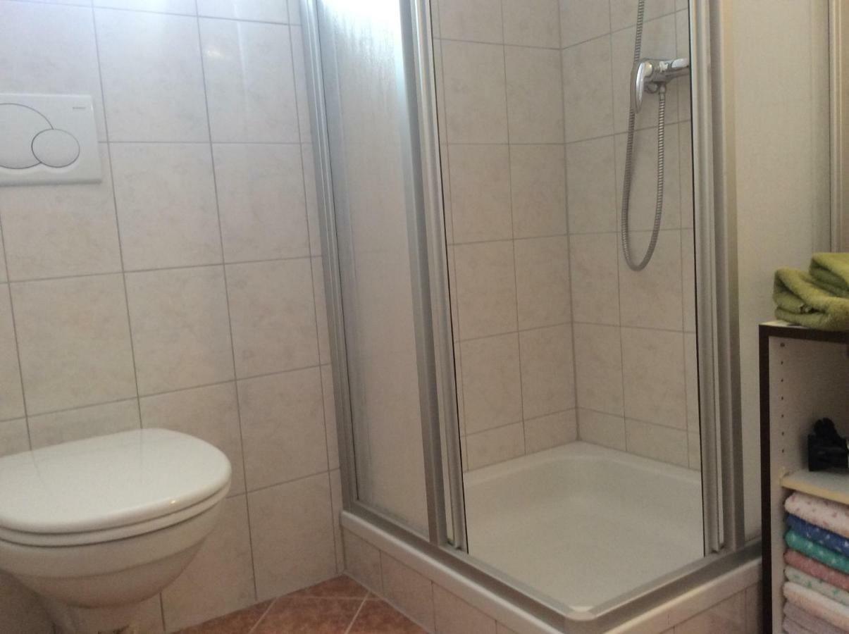 Apartment Gaestehaus Wastian Вайсбриах Екстериор снимка